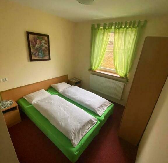 חדר סטנדרט, Agroturystyka Kapellanka   Kraina Wygasłych Wulkanów