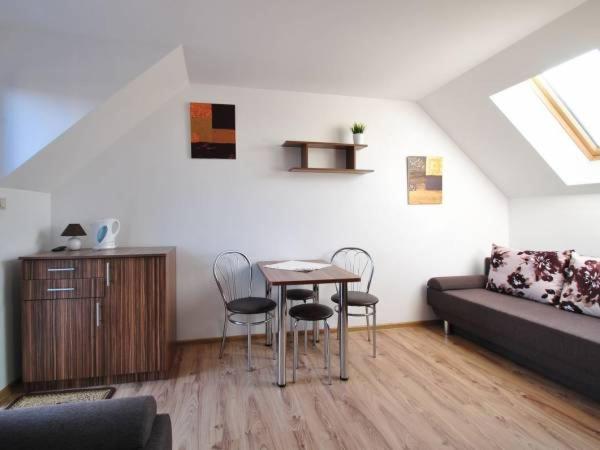 Четырехместный Номер Стандарт, Andromeda