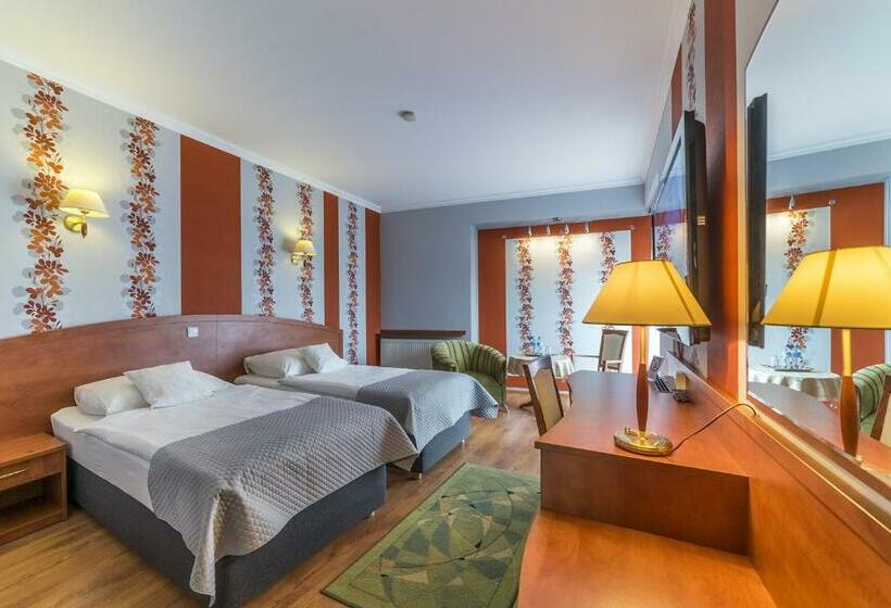 חדר סטנדרט, Doris