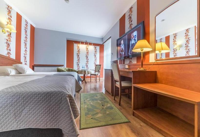 חדר סטנדרט, Doris