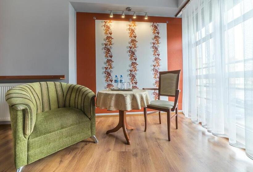 חדר סטנדרט, Doris