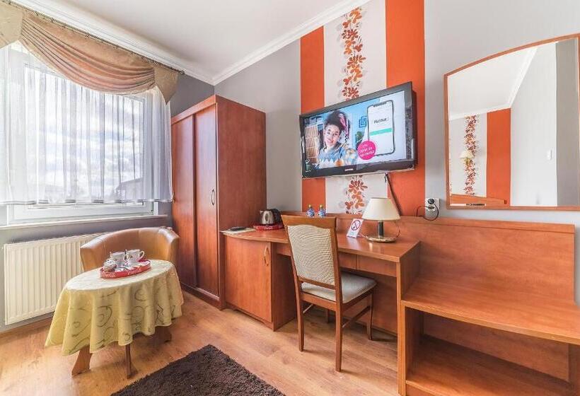 חדר סטנדרט, Doris