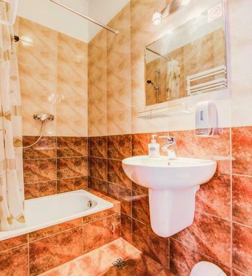 Standardrum, Dworek Kurowski