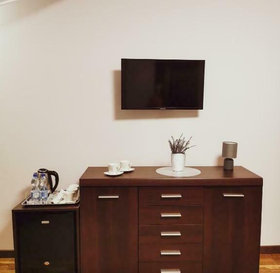 标准三人间, Miodowe Siedlisko