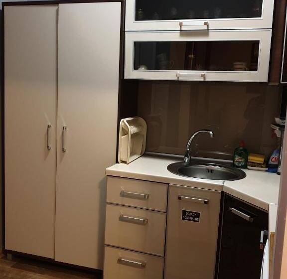 آپارتمان 1 خوابه, Mostowa 3