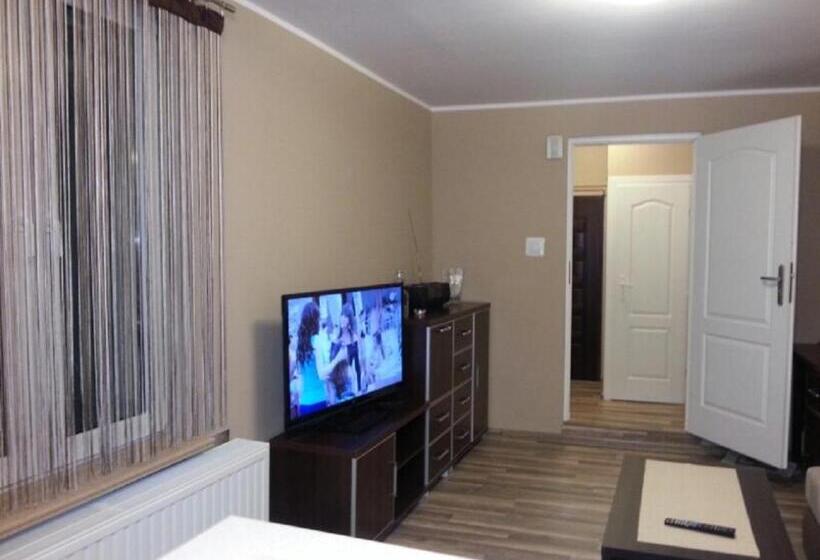 آپارتمان 1 خوابه, Mostowa 3