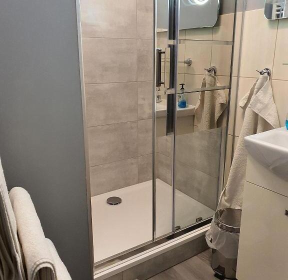 آپارتمان 1 خوابه, Mostowa 3