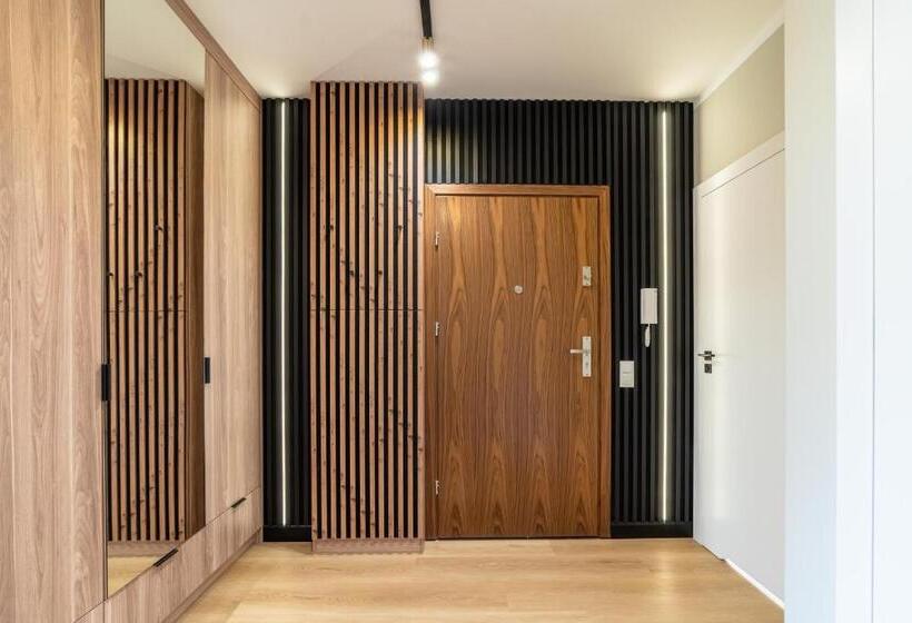 2 Bedroom Apartment with Views, Nautica Resort