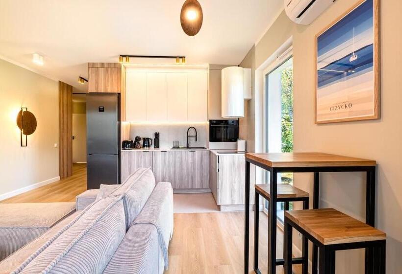 2 Bedroom Apartment with Views, Nautica Resort