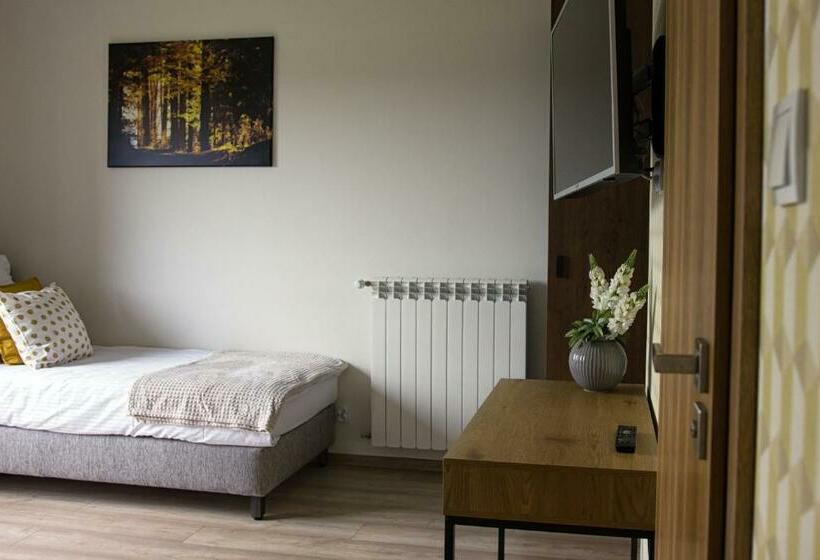 四人标准间, Barwald Hills