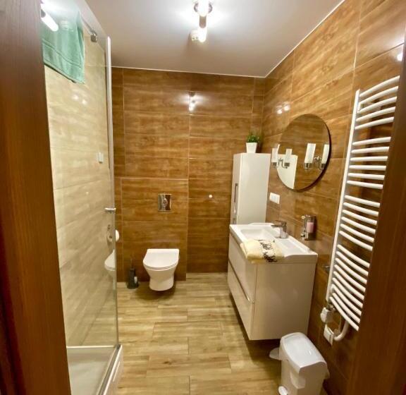 スタンダードルーム, Nasza Owczarzówka