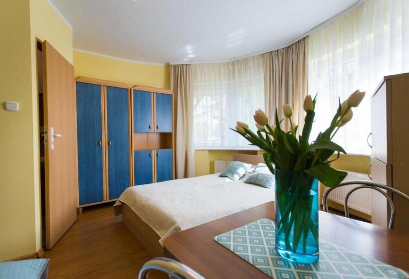 Четырехместный Номер Стандарт, Pod Lipami