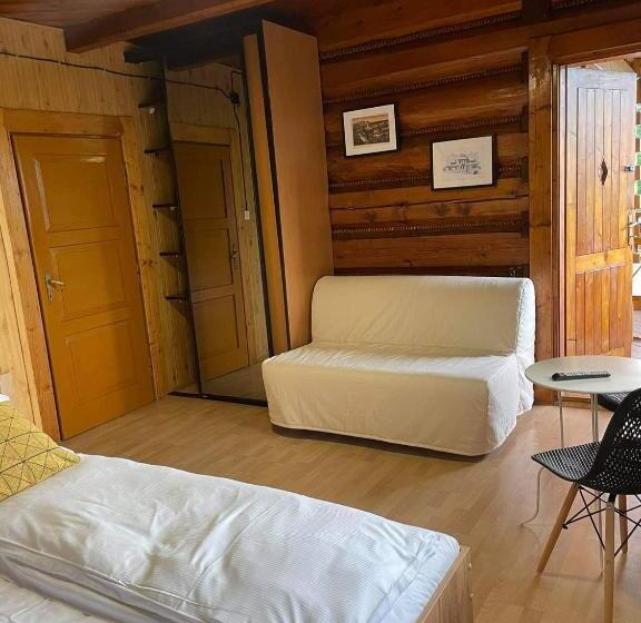 اتاق استاندارد چهارنفره با بالکن, Przystanek Gubałówka Guest House Zakopane