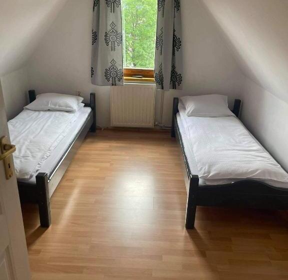 استودیوی استاندارد, Przystanek Gubałówka Guest House Zakopane