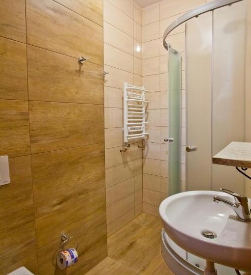 اتاق عادی, Schronisko Pttk Orlica