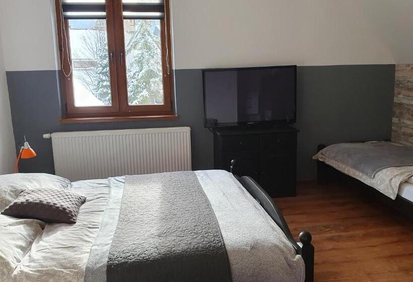 Chambre Triple Standard, U Eli