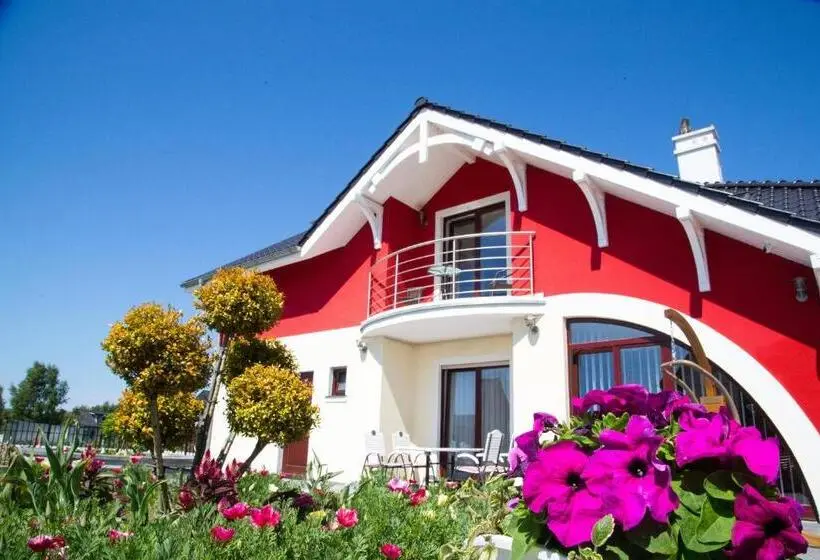 Huoneisto 2 Makuuhuonetta, Villa Kamila