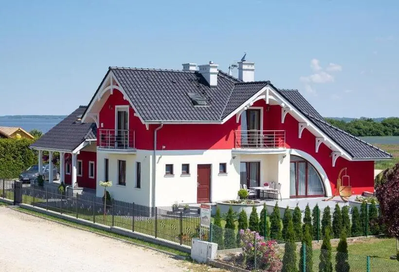 Huoneisto 2 Makuuhuonetta, Villa Kamila