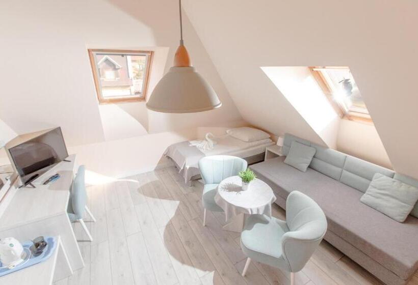 スタンダードトリプルルーム, Ośrodek Kolonijno Wczasowy Mewa   Przy Plaży Z Basenem Z Podgrzewaną Wodą I Mini Spa