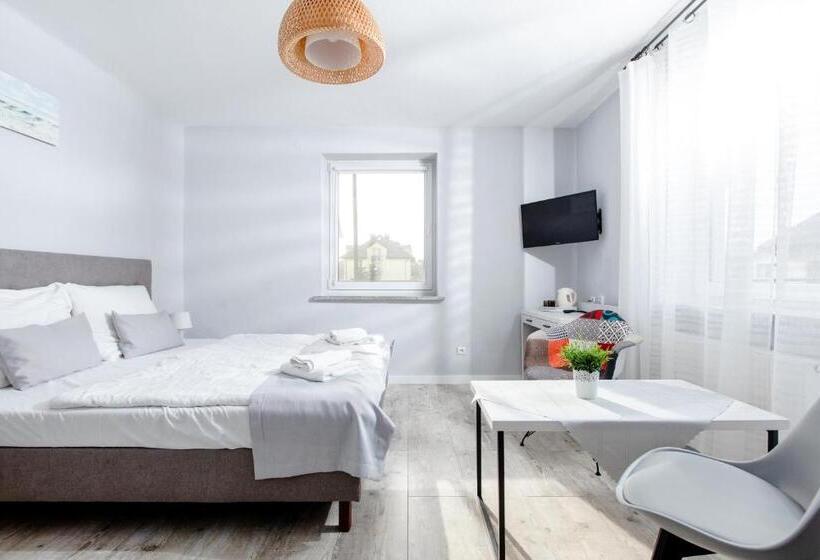 ファミリールーム, Ośrodek Kolonijno Wczasowy Mewa   Przy Plaży Z Basenem Z Podgrzewaną Wodą I Mini Spa