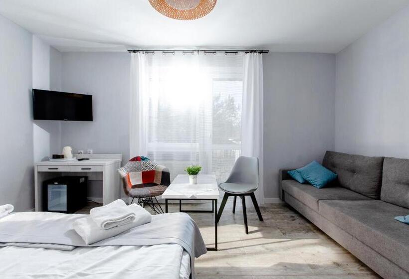 ファミリールーム, Ośrodek Kolonijno Wczasowy Mewa   Przy Plaży Z Basenem Z Podgrzewaną Wodą I Mini Spa