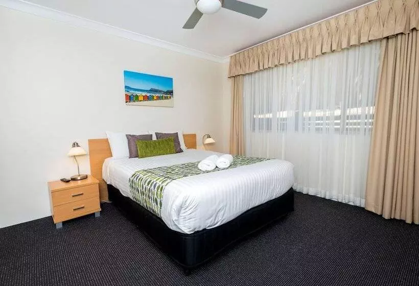 2 Bedroom Apartment Garden View, Beaches Serviced Apartments