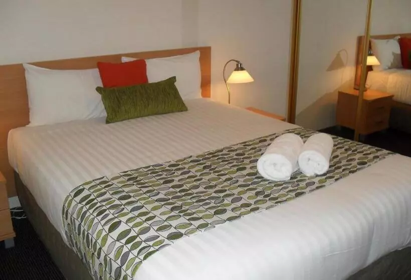 2 Bedroom Apartment Garden View, Beaches Serviced Apartments