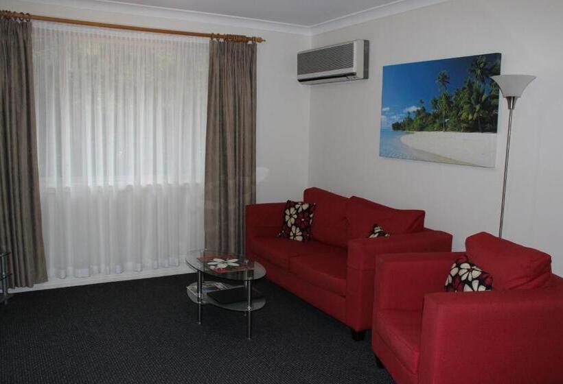 דירת 2 חדרי שינה עם נוף לבריכה, Beaches Serviced Apartments