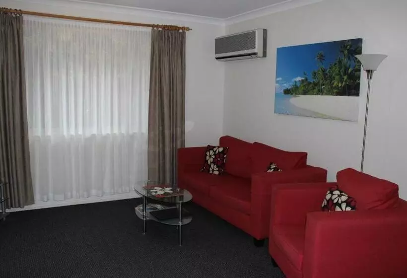 2 Bedroom Apartment Pool View, Beaches Serviced Apartments