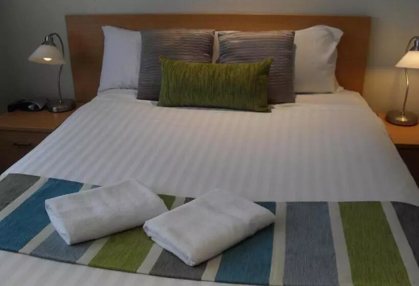 Huoneisto 2 Makuuhuonetta Sisäpuolella, Beaches Serviced Apartments