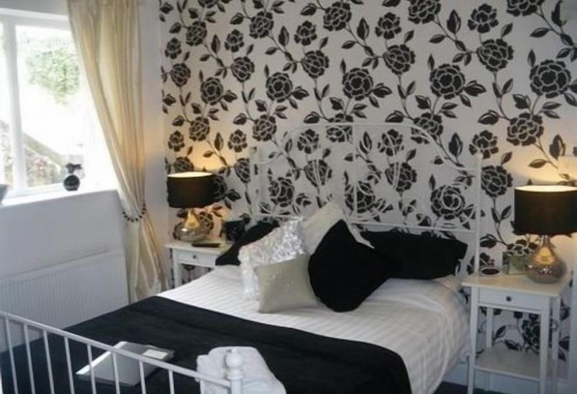 غرفة قياسية, Castle Gate