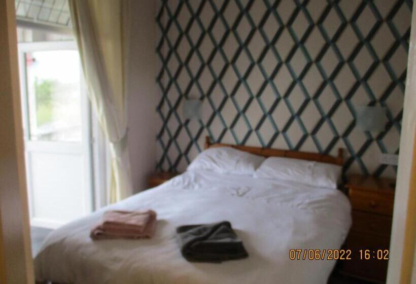 Номер Стандарт Вид на Море с Балконом, Sefton Lodge Seafront ,panoramic Sea View Ensuite Balconys Available, Guest Garden