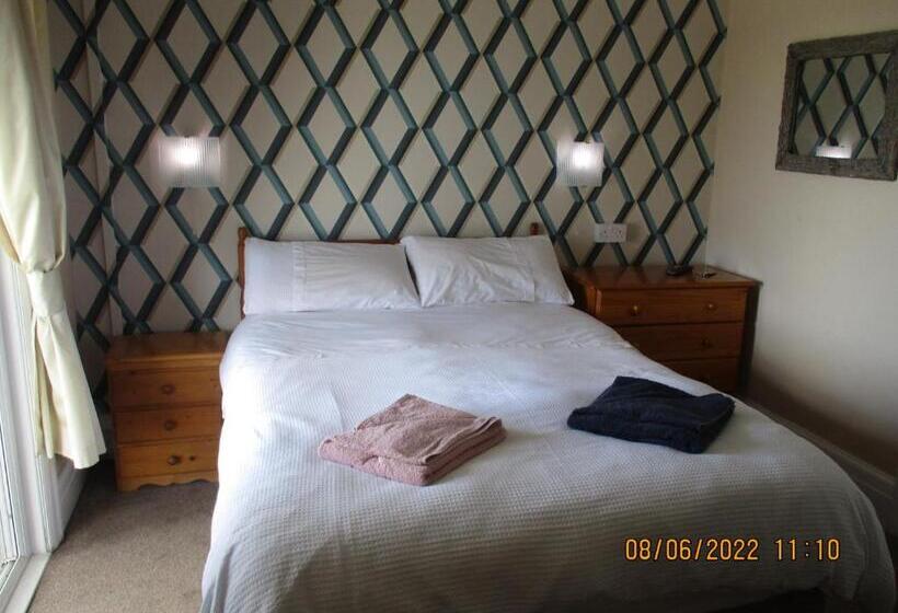 海景标准间带阳台, Sefton Lodge Seafront ,panoramic Sea View Ensuite Balconys Available, Guest Garden