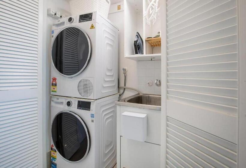 شقة ديلوكس غرفتين نوم مطلة على البحر, Emerald Sands Holiday Apartments