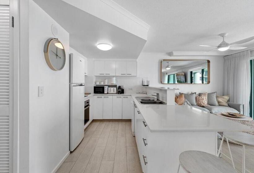 شقة ديلوكس غرفتين نوم مطلة على البحر, Emerald Sands Holiday Apartments