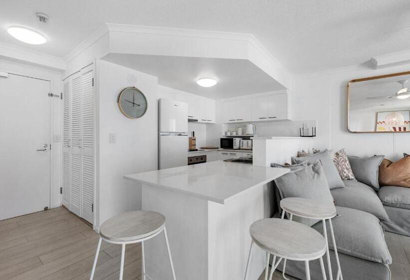 شقة ديلوكس غرفتين نوم مطلة على البحر, Emerald Sands Holiday Apartments