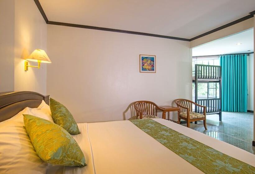 غرفة عائلية, Green House