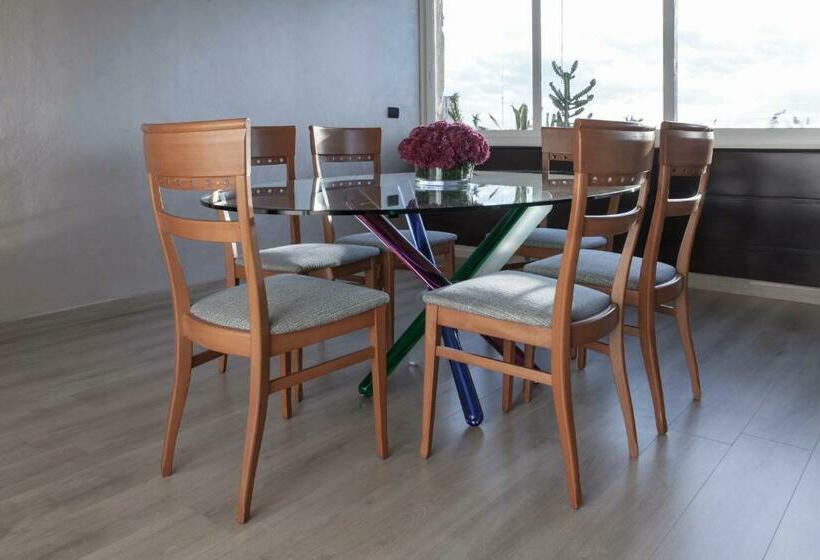 3 Bedroom Suite, Lahoya Homes