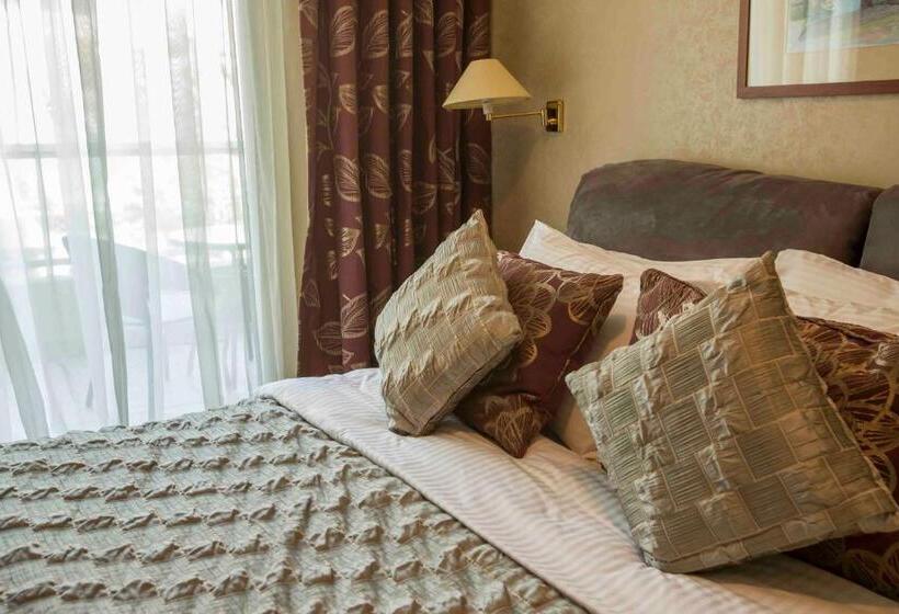 سوییت خانوادگی, Lahoya Homes