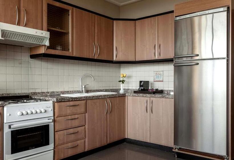 آپارتمان 1 خوابه با چشم‌انداز دریا, Lahoya Homes