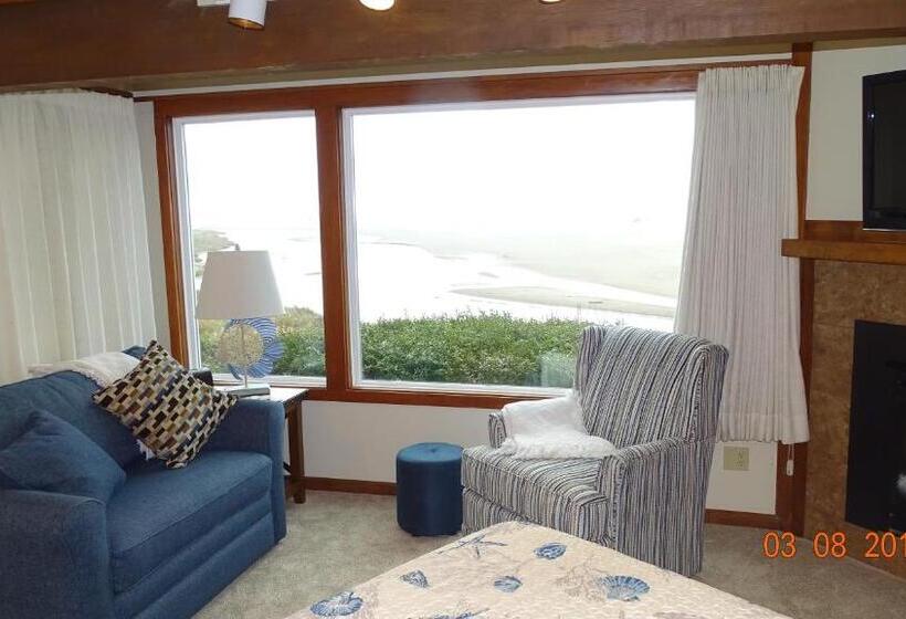 إستوديو قياسى, Little Creek Cove Beach Resort