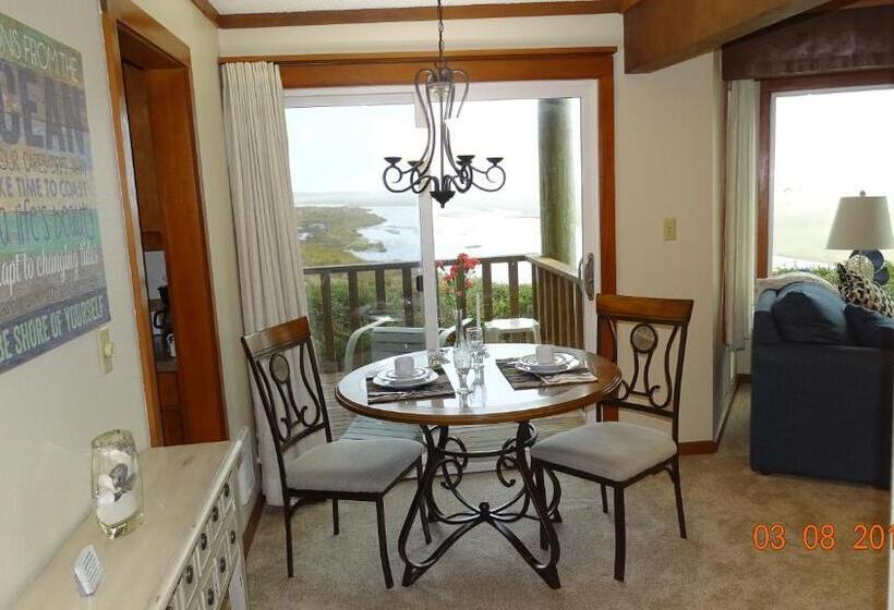 إستوديو قياسى, Little Creek Cove Beach Resort