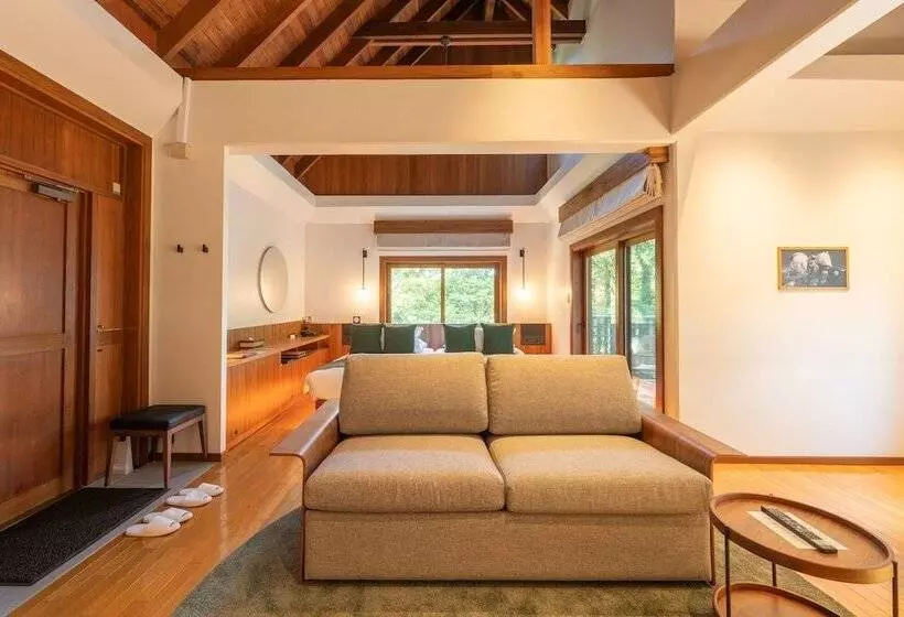 Villa 1 Makuuhuone, Sankara Hotel & Spa Yakushima
