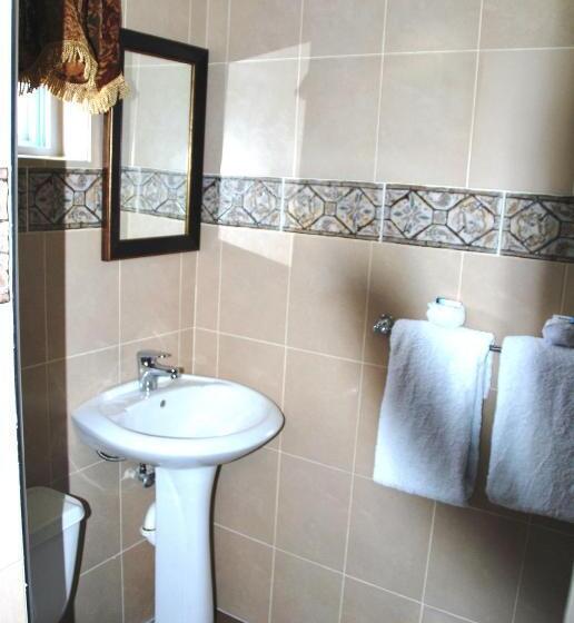 اتاق سوپریور, Tim Bamboo