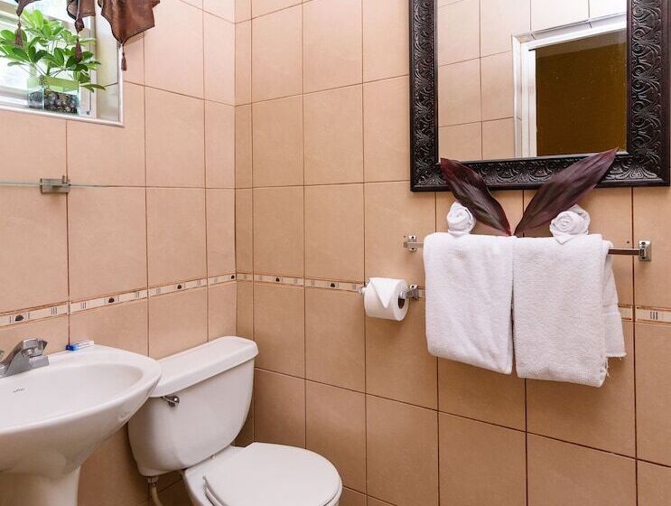 خانه 3 خوابه, Tim Bamboo