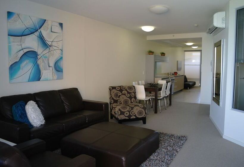 Апартаменты 2 Спальни, Monaco Caloundra