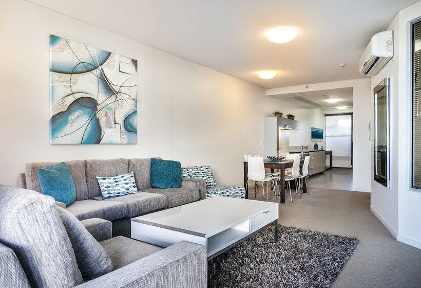 Апартаменты 2 Спальни, Monaco Caloundra
