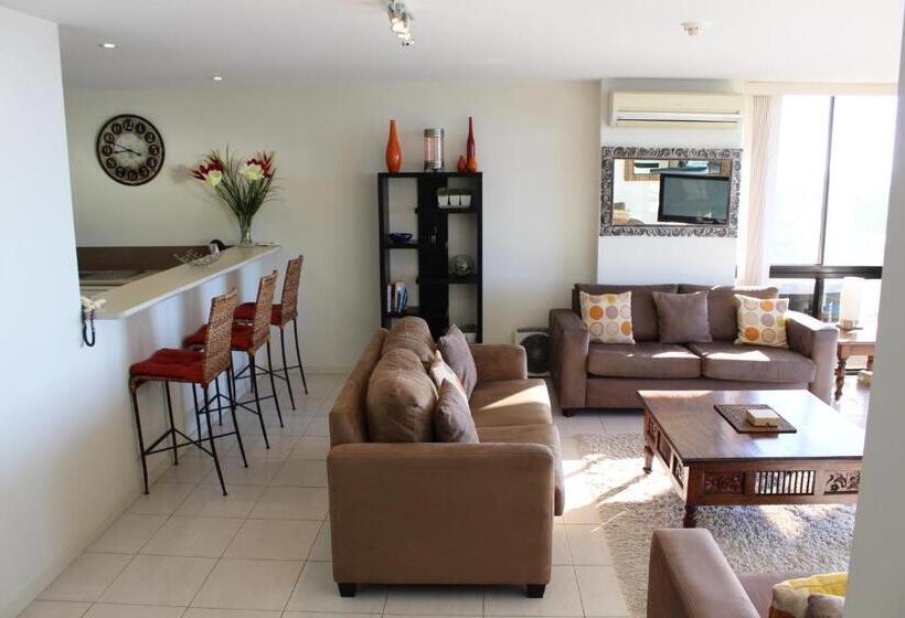 海の見える３ベッドルームアパートメント, Pacific Towers Beach Resort