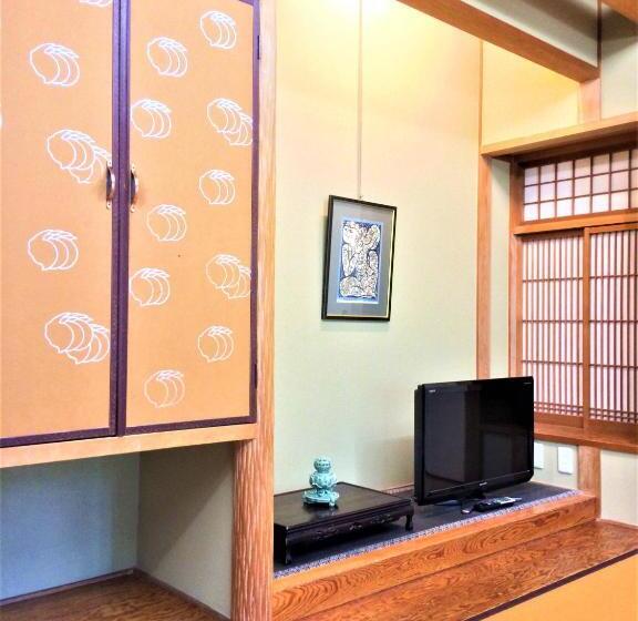 اتاق خانوادگی, Ryokan Nenrinbo