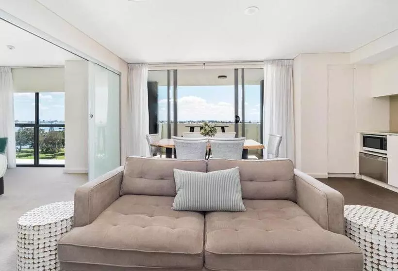 2 Bedroom Apartment with Views, Terminus Apartment Hotel, Ascend Hotel Collection